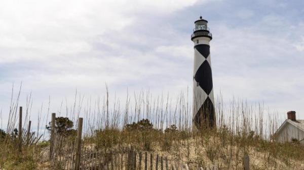 NC Lighthouse Guide: Cape Lookout