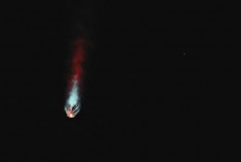 在夏威夷夜空中发现奇怪的蓝色螺旋，日本天文台解释了神秘的景象