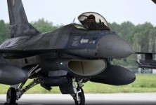 美国推迟批准为乌克兰训练F-16