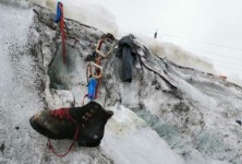失踪近40年的登山者尸体在融化的瑞士冰川中被发现