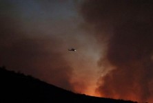 两名美国消防员和飞行员在南加州的空中相撞事故中丧生